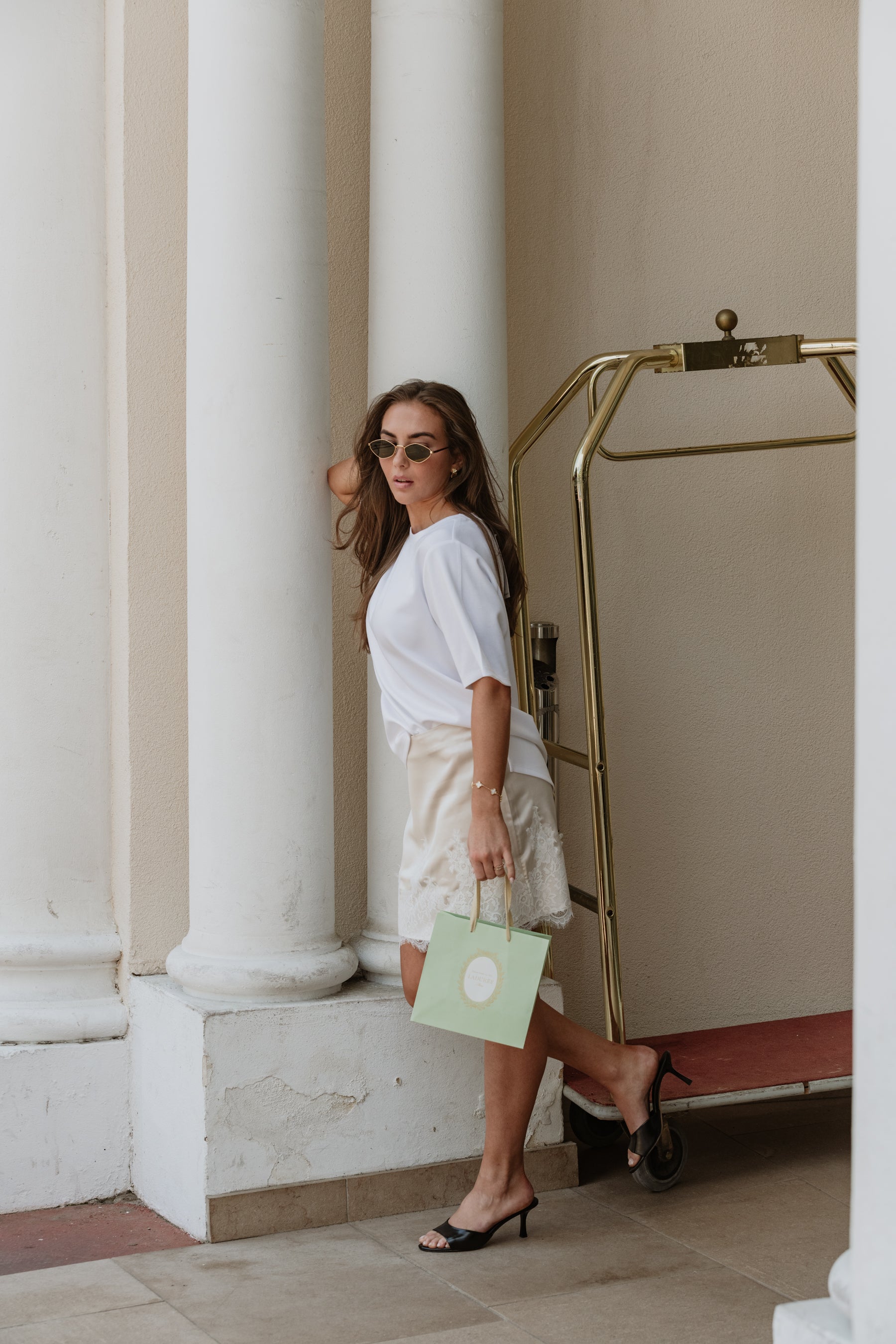 VMROSE Short Skirt - Sand Dollar